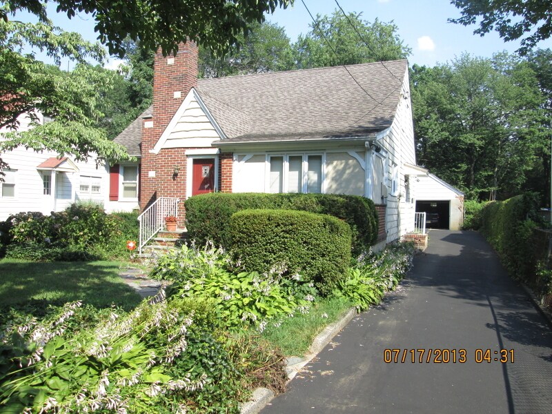 1424 E Front St, Plainfield, NJ 07062 House for Rent in Plainfield