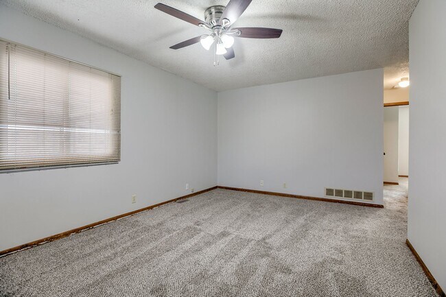 Building Photo - 3700/3702 N 22nd St Duplex