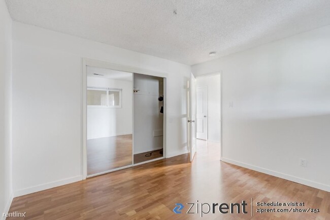 Building Photo - 2 br, 2 bath Condo - 966 Borden Villa Driv...