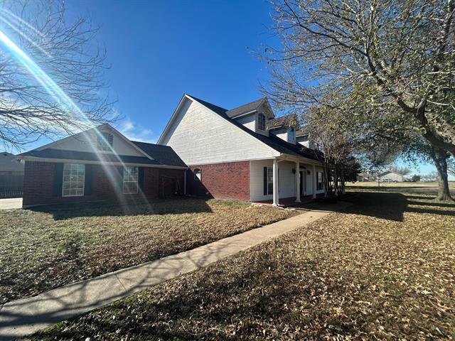 Building Photo - 2661 FM 35