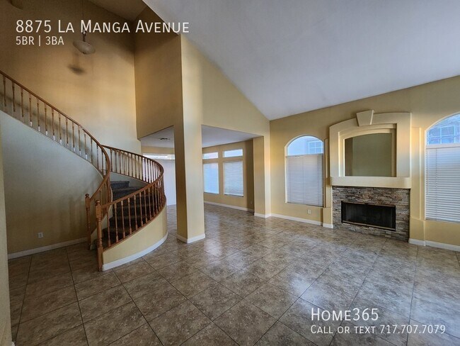 Foto del edificio - Stunning  home for rent in desirable Grana...
