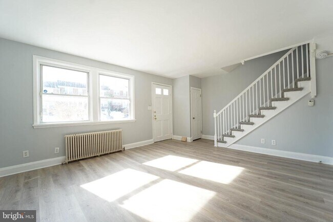 Building Photo - 809 Braeside Rd