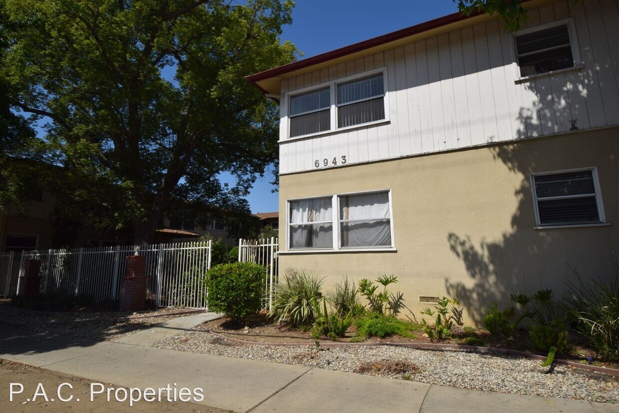 Primary Photo - 2 br, 1 bath Apartment - 6937-43 Kester Av...