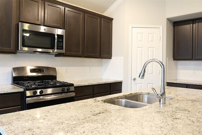 Building Photo - 1108 Kingston Ct