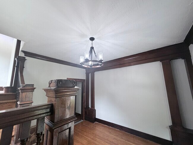 Foto del edificio - 1258 Agnes Pl