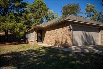 Building Photo - 9127 Fresno Cir