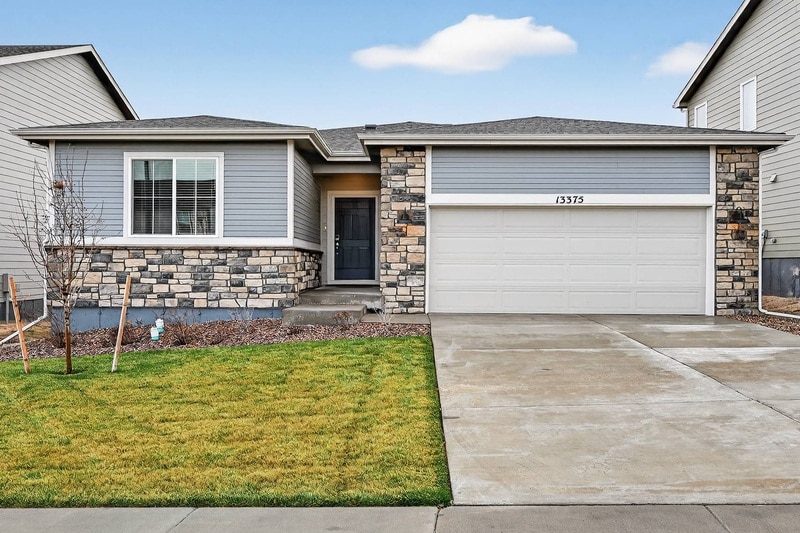 Foto principal - 13375 Valley Peak Dr