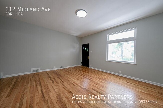 Building Photo - CARNEGIE, PA COMPLETELY RENOVATED, MUST SE...