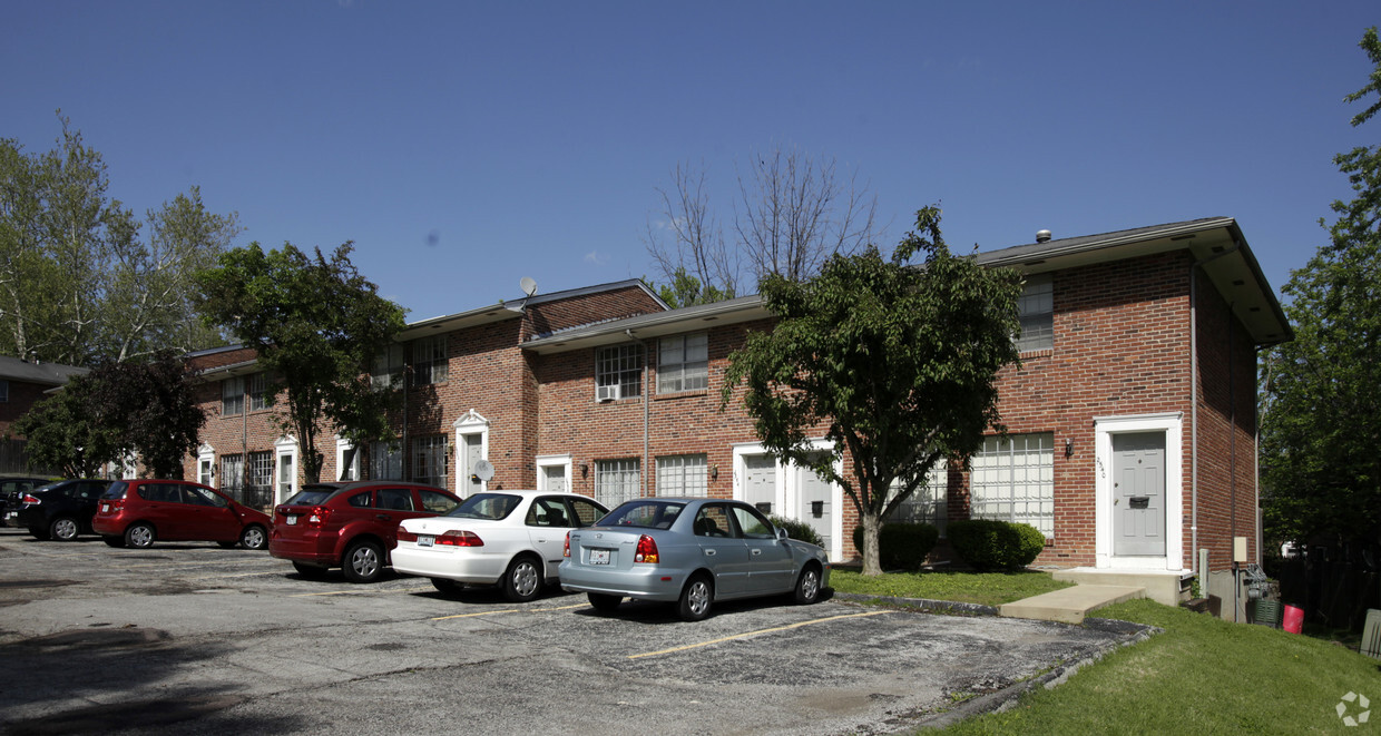 Primary Photo - Bellecote Apartments