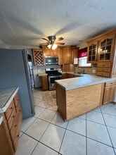 Building Photo - 3022 Losey Blvd S