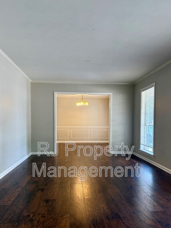 Building Photo - 3086 Estes St