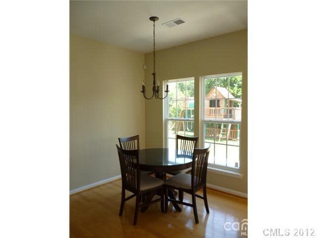 Building Photo - 2612 Sunberry Ln NW