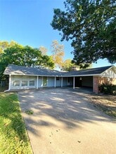 Building Photo - 1107 Blanton Dr