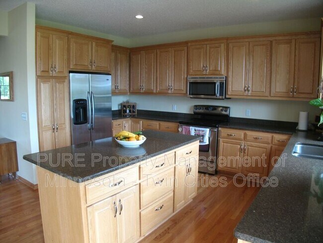 Foto del edificio - 1331 Eagle Bluff Ct