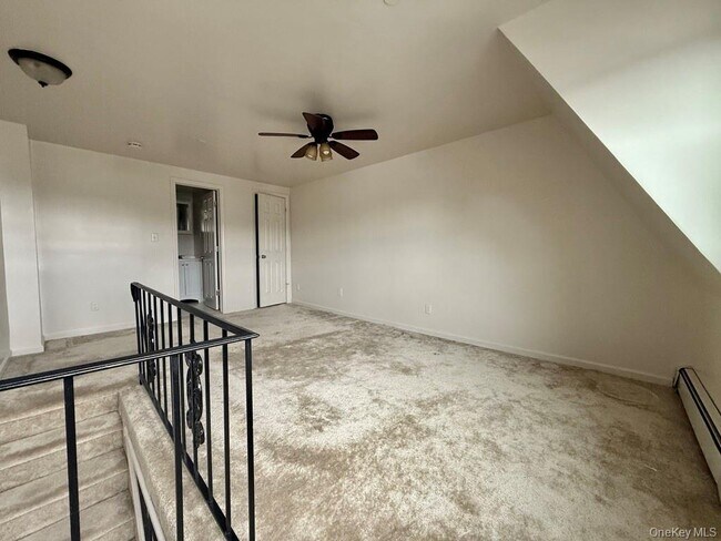 Foto del edificio - 2 Audrey Ave