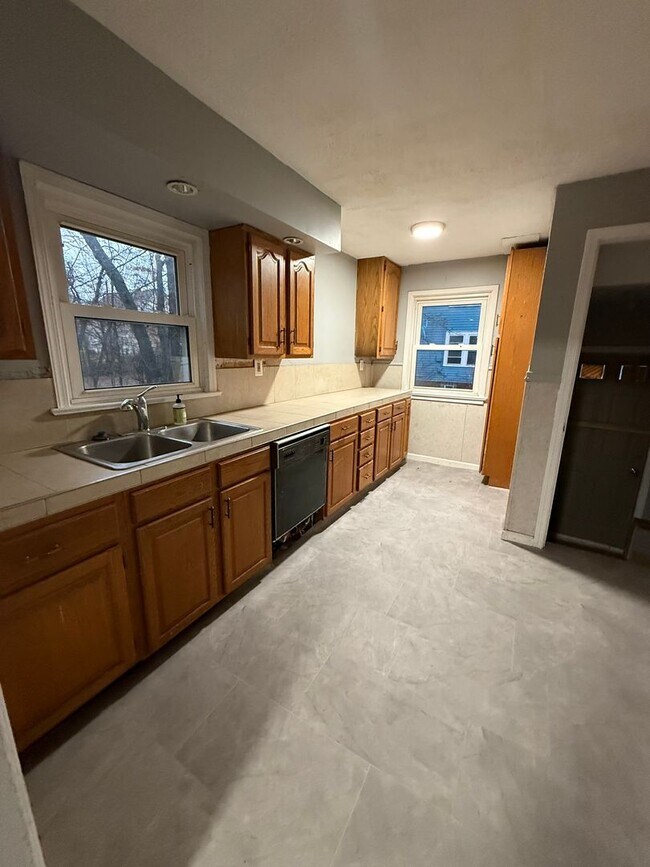 Foto del edificio - 3bd Single Lee/Harvard Vouchers Only