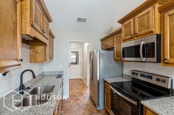 Building Photo - NOW AVAILABLE! - 285 Black Hawk Cv, Munfor...