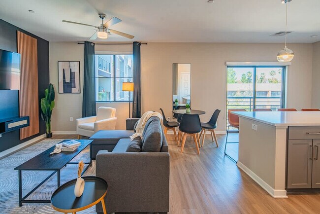 Foto del edificio - 730 E Marlette Ave