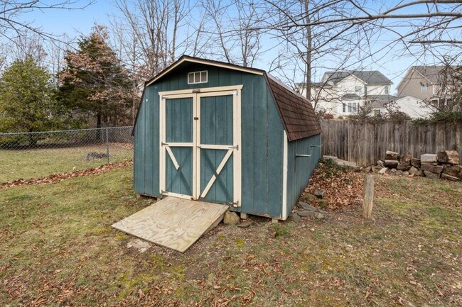 Foto del edificio - 359 Montgomery Cir