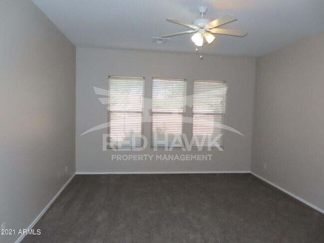 Foto del edificio - 15422 W Montecito Ave