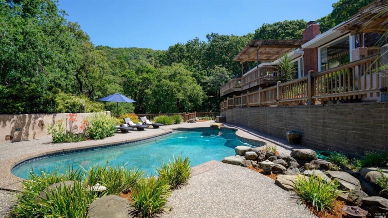 Foto principal - Super private San Rafael Home with Pool, H...