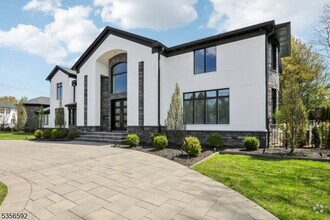 Building Photo - 63 Roberts Rd