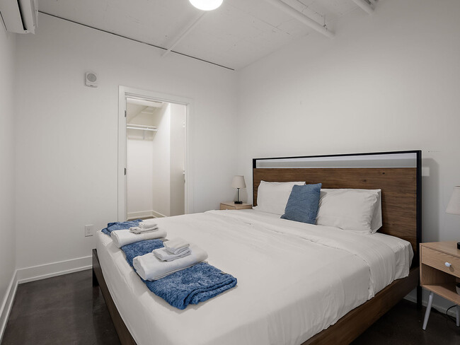 Foto del edificio - 608 N 3rd St