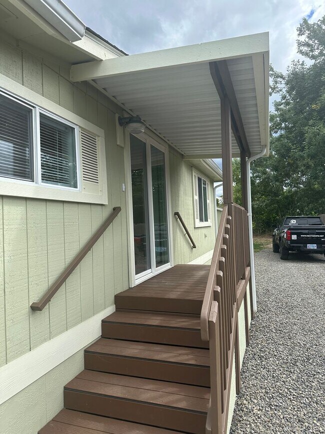 Foto del edificio - 3 bedroom 2 bathroom house in Dexter!