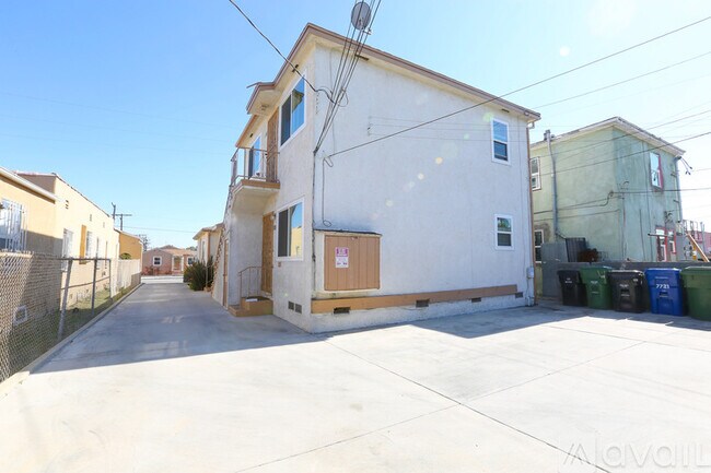 Foto del edificio - 7719 S Normandie Ave