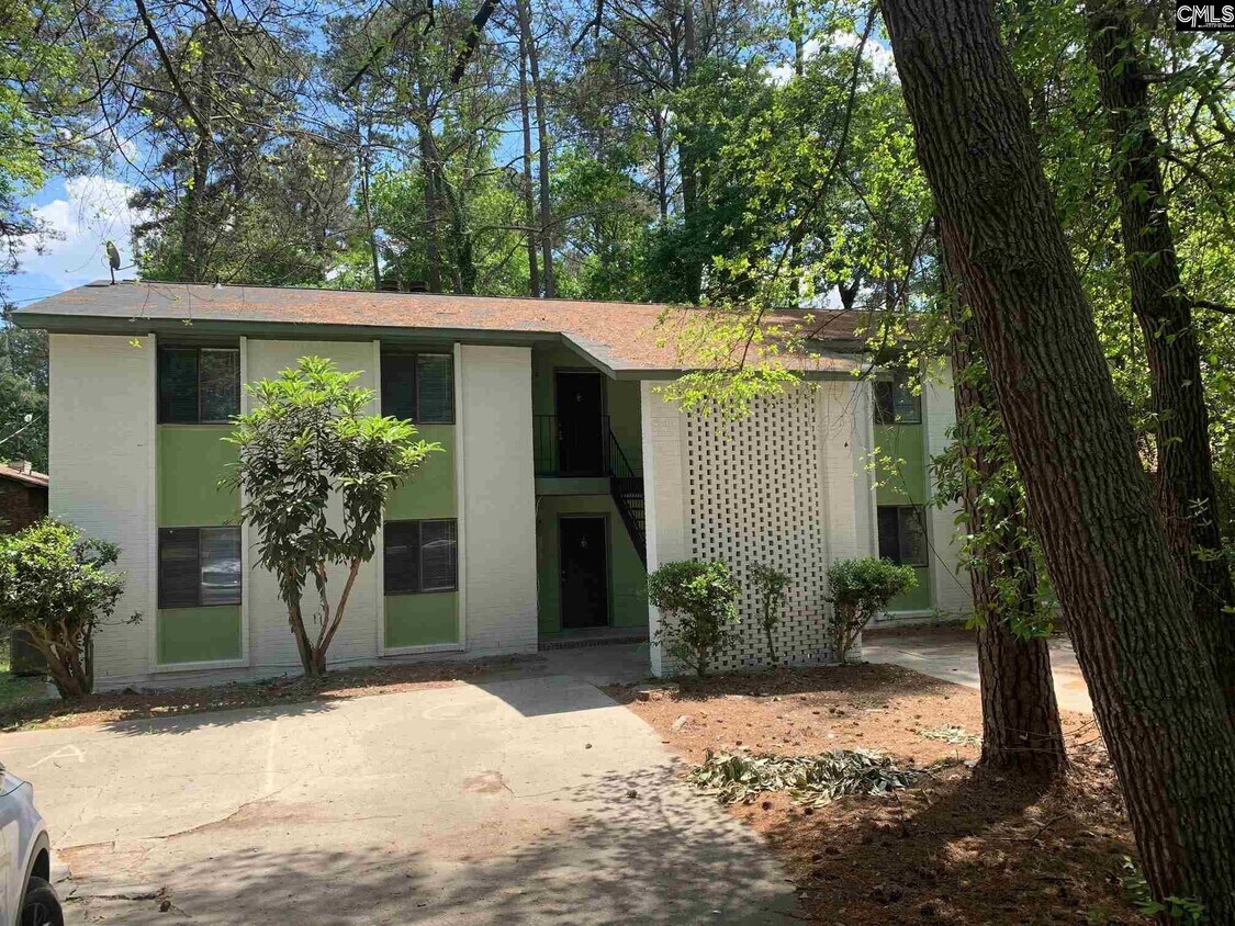 Primary Photo - 530 Evelyn Dr