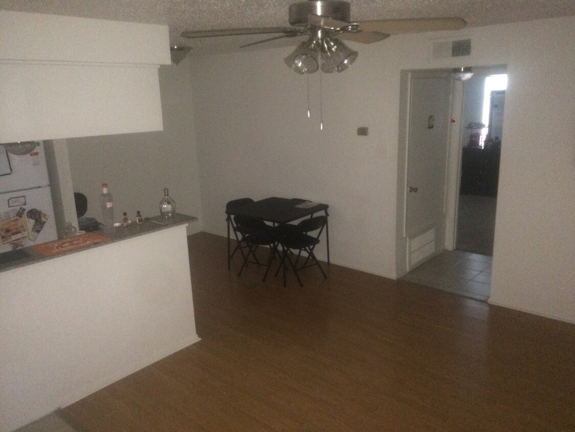 Dining Area - 2435 Montgomery Rd