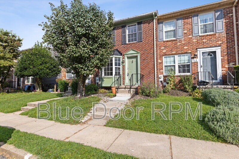 Photo - 916 Pentwood Ct