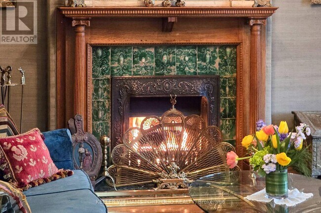 Photo du bâtiment - 97 Glengrove Ave W