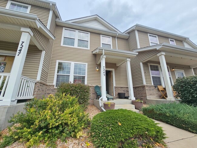 Building Photo - 7243 Country Side Grv
