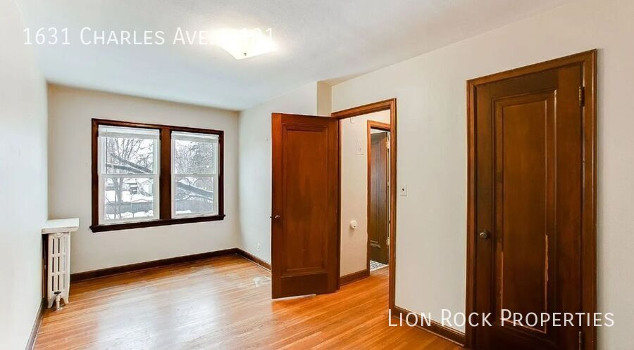Foto principal - 1631 Charles Ave