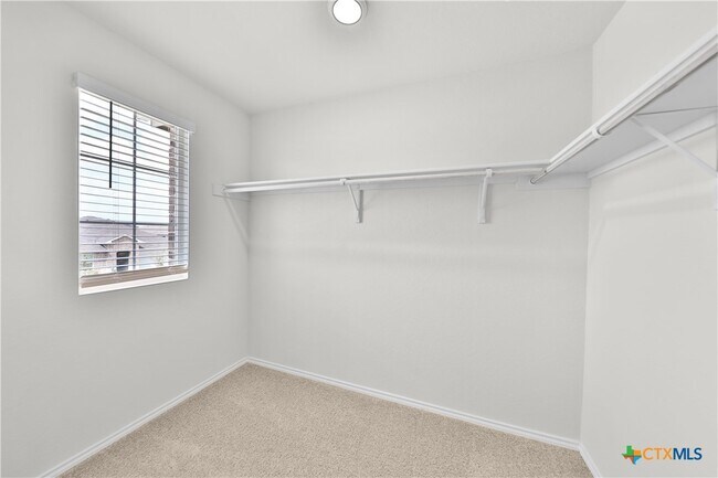 Foto del edificio - 824 Bahia Pl