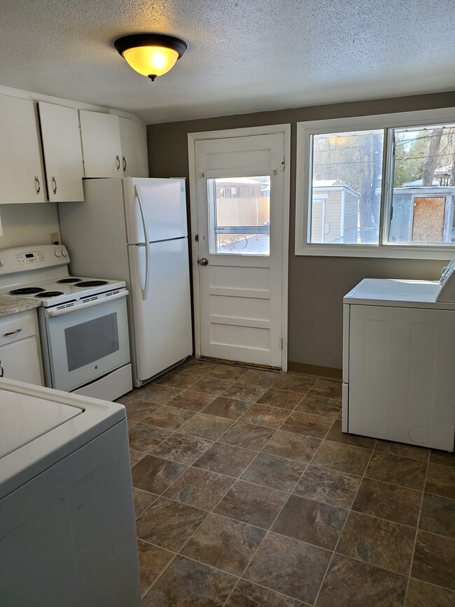 Foto del edificio - 311 -313 16th Ave Ct