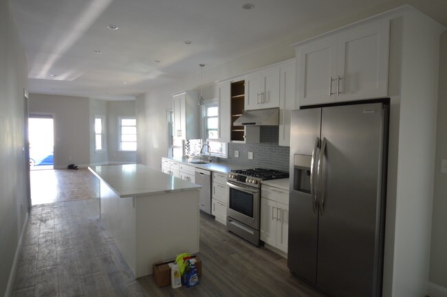 Building Photo - 66 Allston St