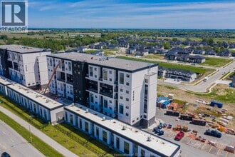 Building Photo - 4300 Laurier Pkwy