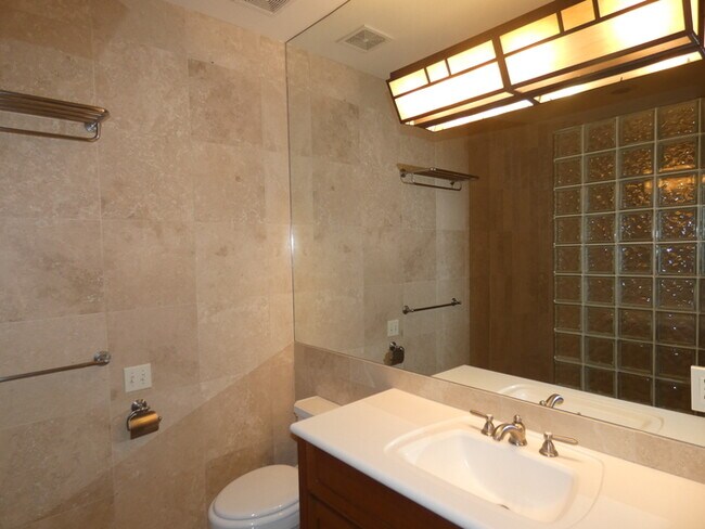Building Photo - 170 English Landing Dr