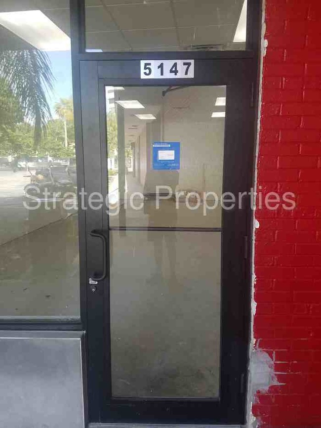 Foto del edificio - 5143 NE 2nd Ave