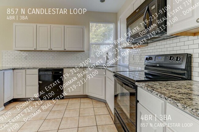 Foto del edificio - 857 Candlestar Loop N