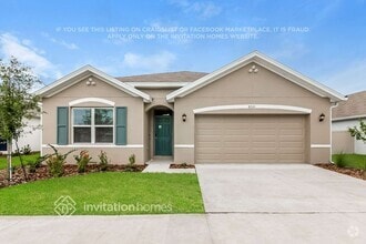 Building Photo - 8021 Majestic Palms Ct