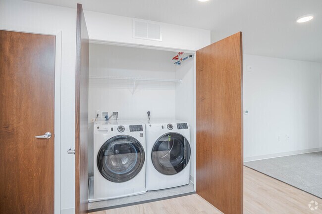 2 habitaciones, 2 baños - Lavandería - Carver Place