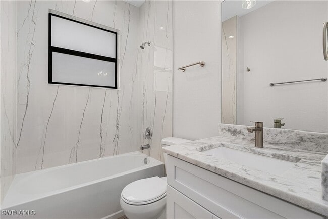 Building Photo - 26221 Sandhill Blvd
