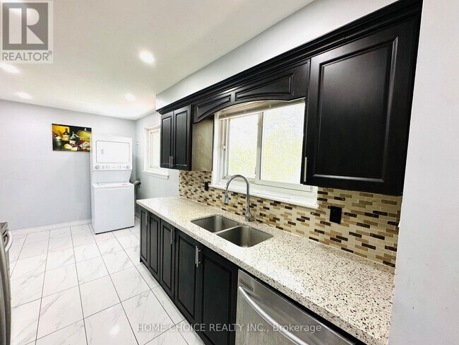 Building Photo - 130 Earnscliffe Cir