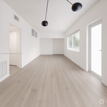 Building Photo - 1110 Venetian Way
