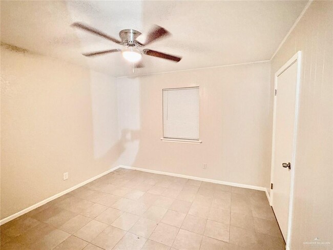 Building Photo - 3616 Harvey Dr W