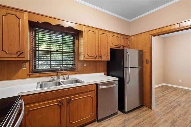 Foto del edificio - 2825 Cottage Hill Rd