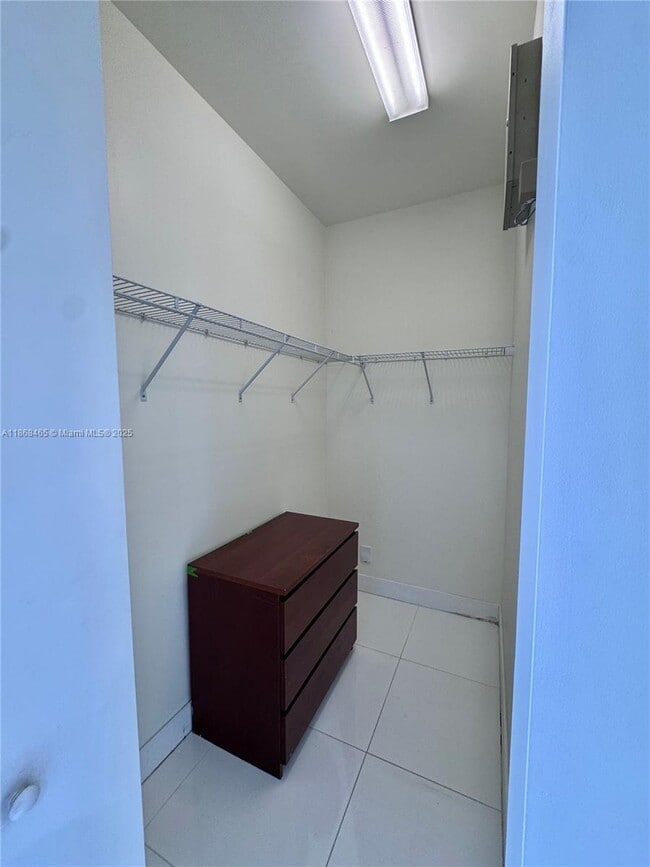 Foto del edificio - 10426 NW 64th Terrace